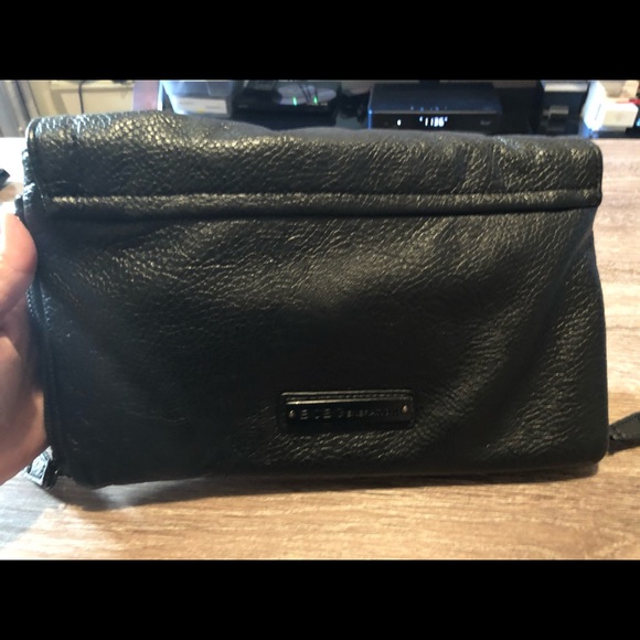 BCBG clutch - Picture 3 of 7